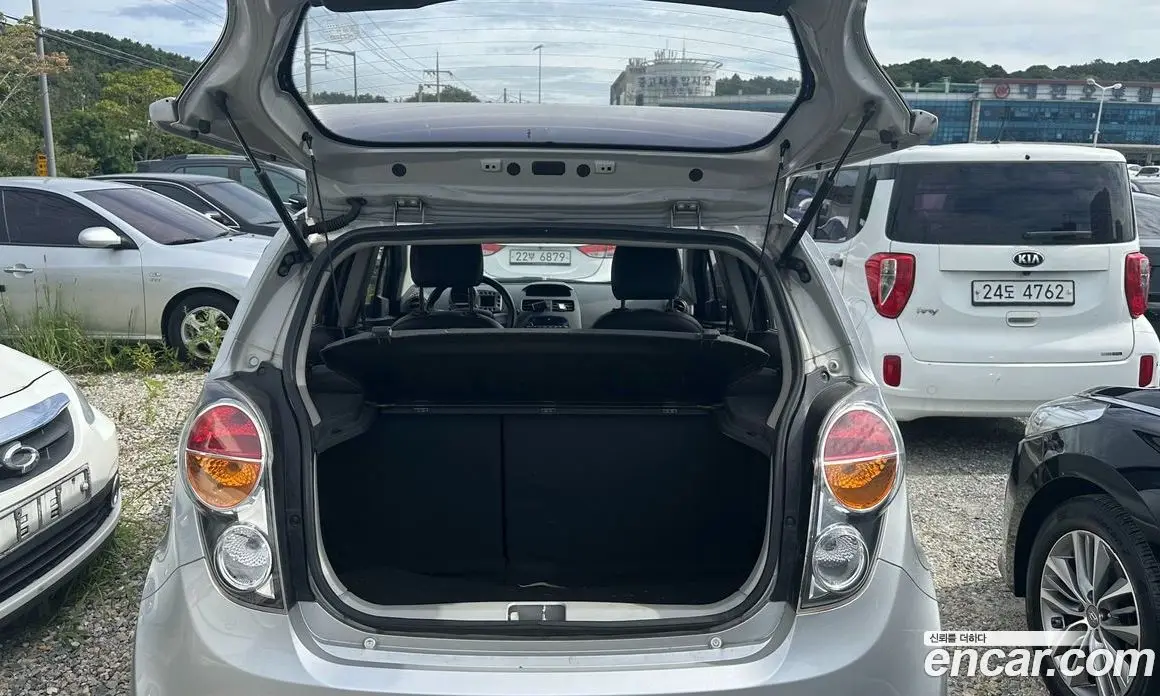 Chevrolet Spark 2011 1.0 автомат (гидро), фото 17