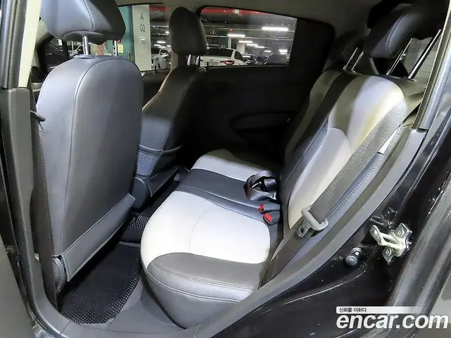 Chevrolet Spark 2012 1.0 автомат (гидро), миниатюра 7