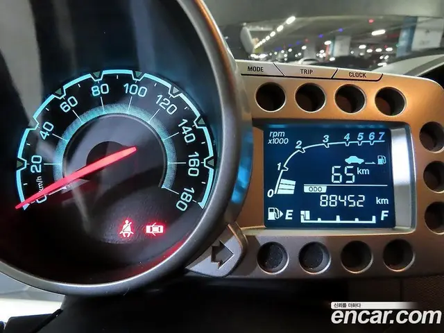 Chevrolet Spark 2012 1.0 автомат (гидро), миниатюра 9