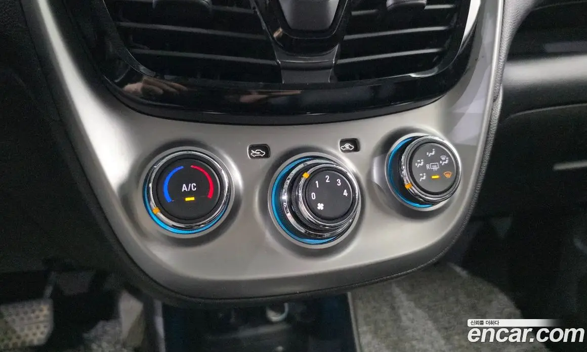 Chevrolet Spark 2015 1.0 автомат (гидро), фото 17