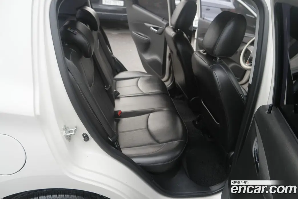 Chevrolet Spark 2016 1.0 автомат (гидро), фото 13