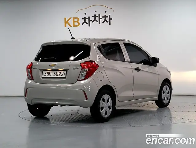 Chevrolet Spark 2017 1.0 автомат (гидро), миниатюра 2