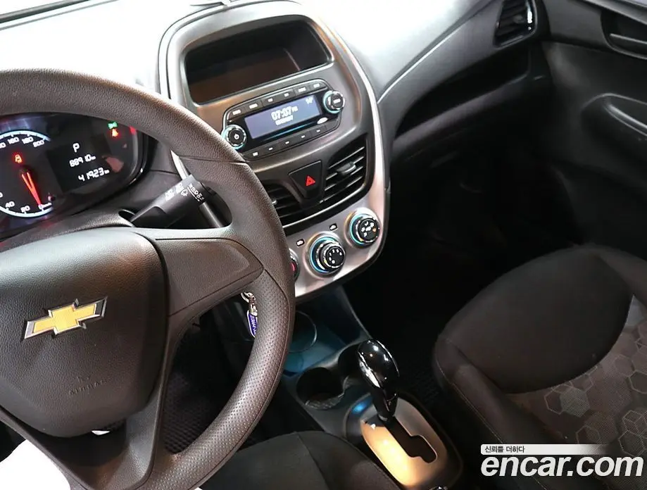 Chevrolet Spark 2017 1.0 автомат (гидро), фото 11