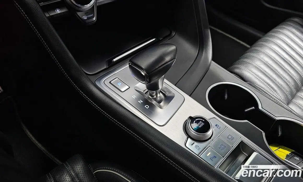 Genesis G70 2019 3.3 автомат (гидро), фото 9 Genesis G70 2019 3.3 автомат (гидро), фото 9