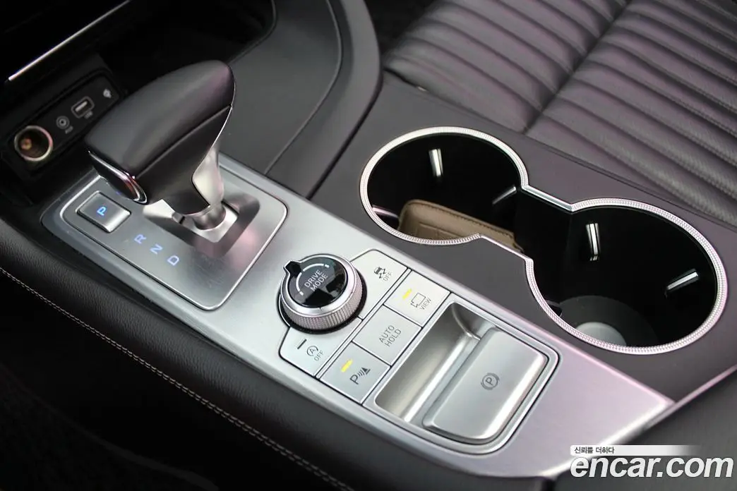 Genesis G70 2019 3.3 автомат (гидро), фото 9 Genesis G70 2019 3.3 автомат (гидро), фото 9