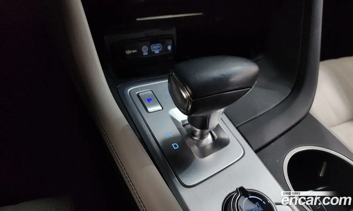 Genesis G70 2019 2.0 автомат (гидро), фото 9 Genesis G70 2019 2.0 автомат (гидро), фото 9
