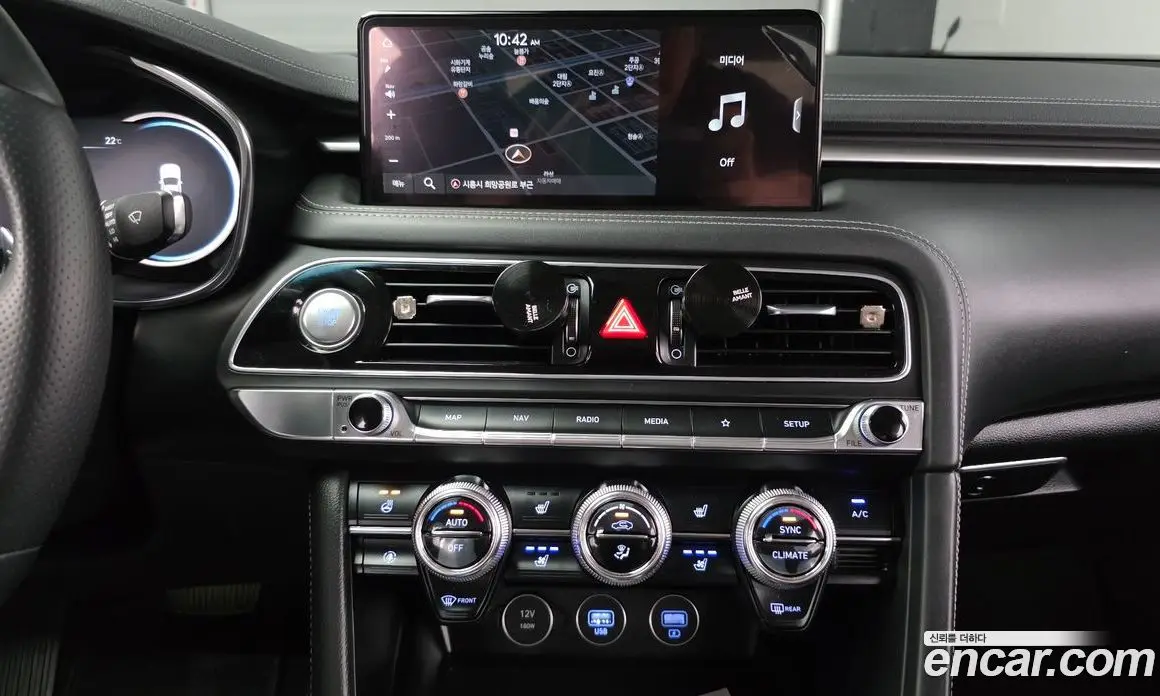 Genesis G70 2022 2.0 автомат (гидро), фото 19 Genesis G70 2022 2.0 автомат (гидро), фото 19