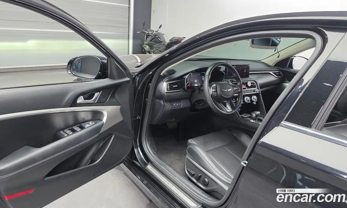 Genesis G70 2022 2.0 автомат (гидро), фото 10 Genesis G70 2022 2.0 автомат (гидро), фото 10