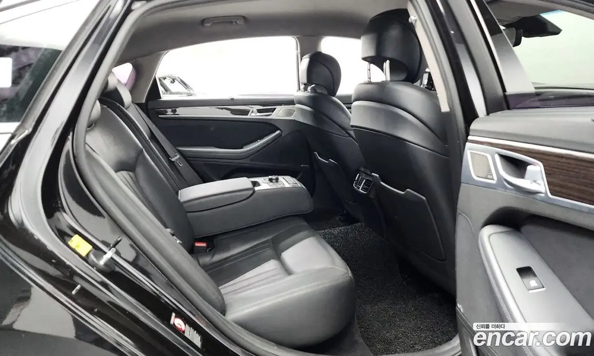 Genesis G80 2017 3.8 автомат (гидро), фото 12 Genesis G80 2017 3.8 автомат (гидро), фото 12