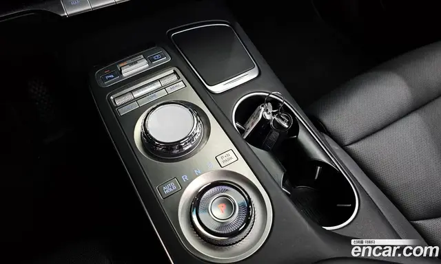 Genesis GV70 2021 2.5 автомат (гидро), миниатюра 9