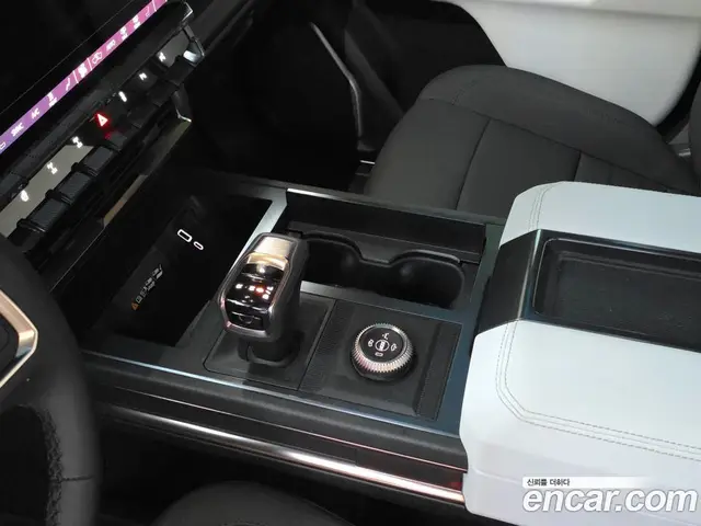 GMC Hummer EV 2024 5.0 автомат (гидро), миниатюра 11 GMC Hummer EV 2024 5.0 автомат (гидро), миниатюра 11