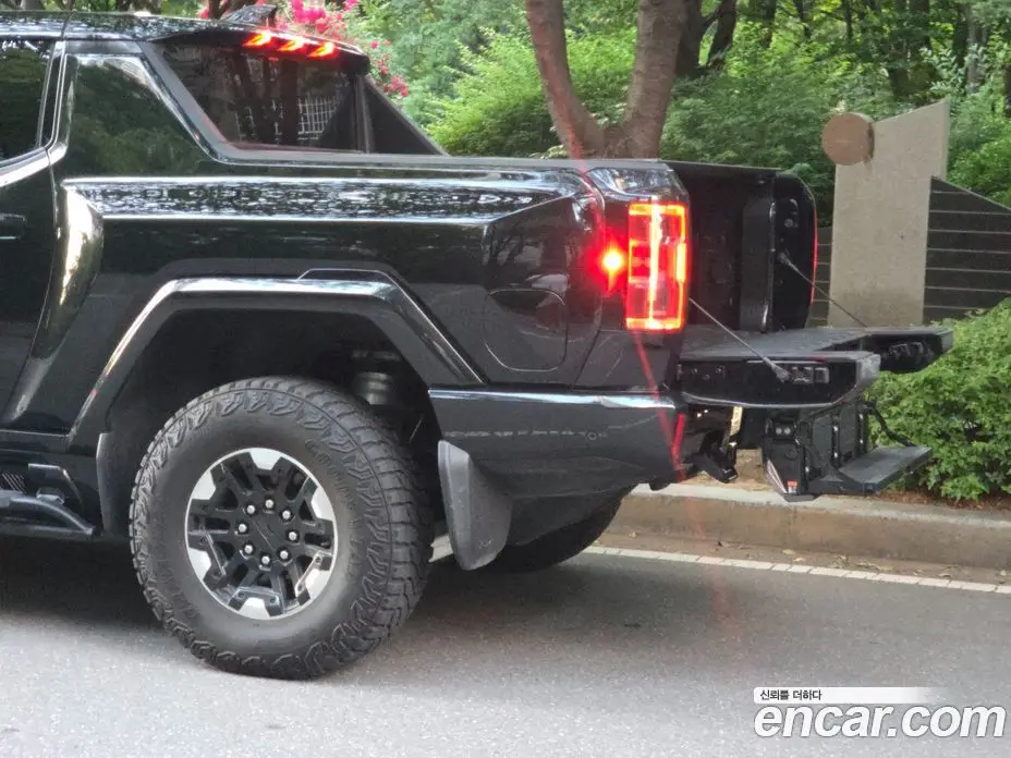 GMC Hummer EV 2024 5.0 автомат (гидро), фото 19 GMC Hummer EV 2024 5.0 автомат (гидро), фото 19