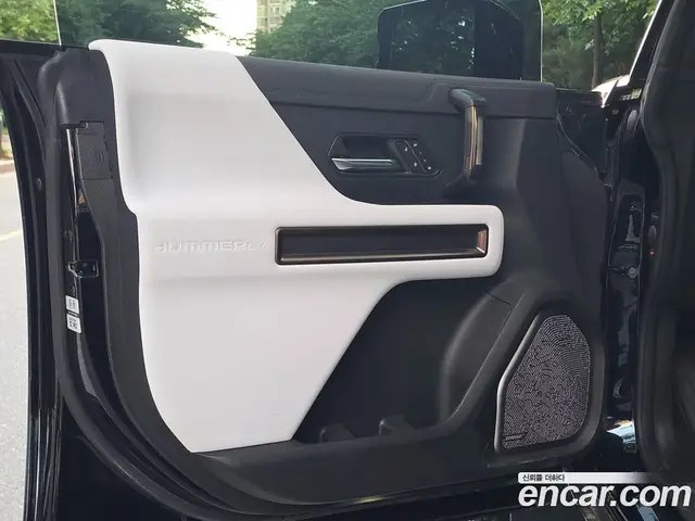 GMC Hummer EV 2024 5.0 автомат (гидро), миниатюра 8 GMC Hummer EV 2024 5.0 автомат (гидро), миниатюра 8