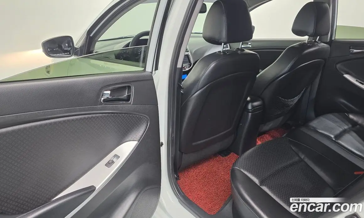 Hyundai Accent 2012 1.6 автомат (гидро), фото 19
