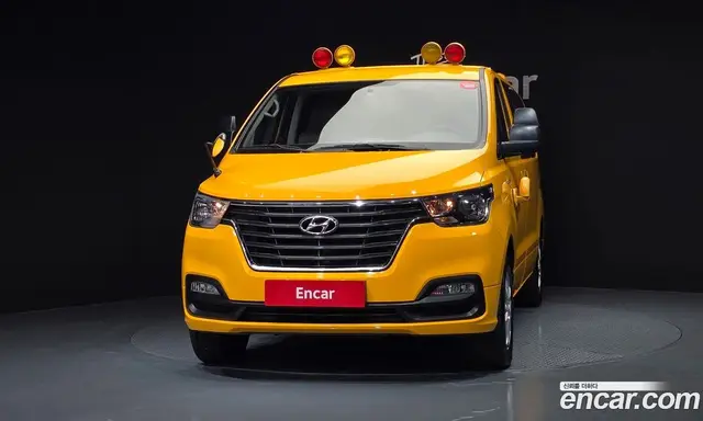 Hyundai Starex 2019 2.5 автомат (гидро), миниатюра 3