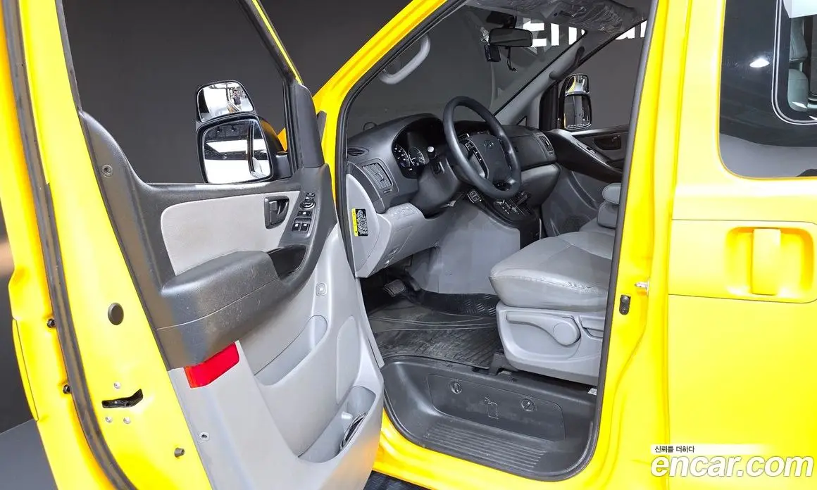 Hyundai Starex 2019 2.5 автомат (гидро), фото 10