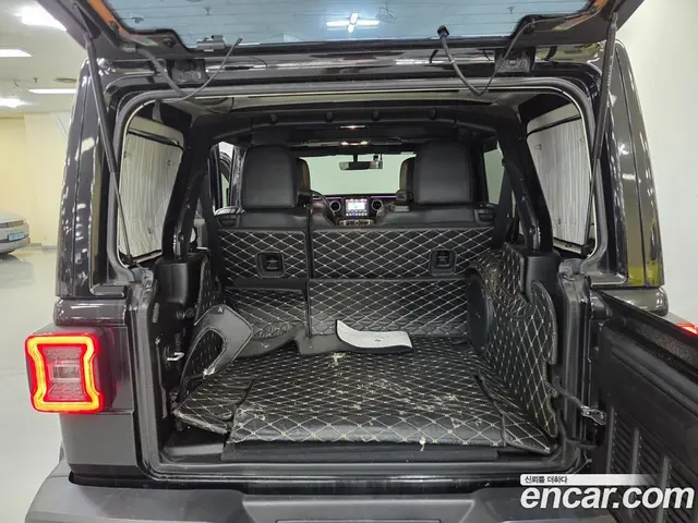 Jeep Wrangler 2021 2.0 автомат (гидро), миниатюра 11