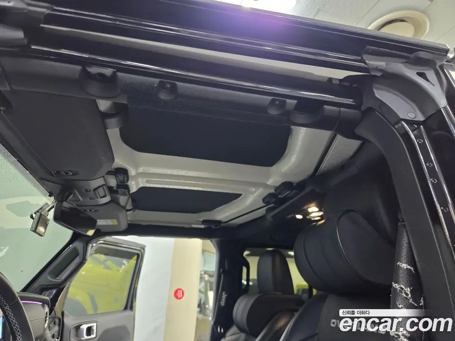 Jeep Wrangler 2021 2.0 автомат (гидро), фото 20