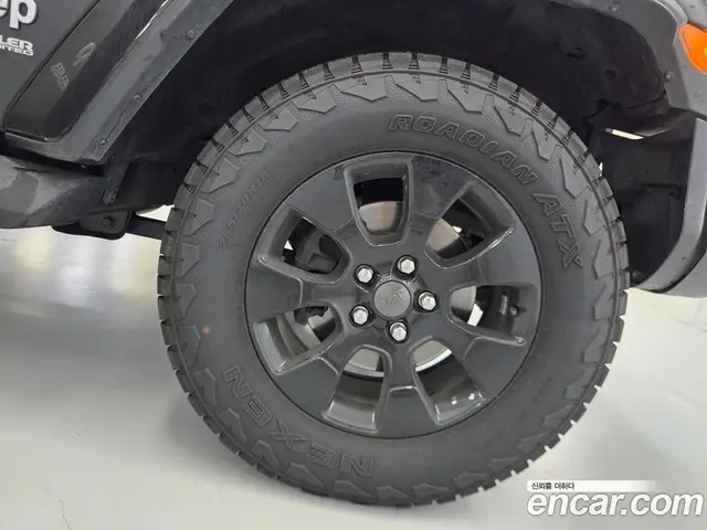 Jeep Wrangler 2021 2.0 автомат (гидро), миниатюра 5