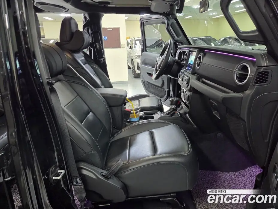 Jeep Wrangler 2021 2.0 автомат (гидро), фото 10