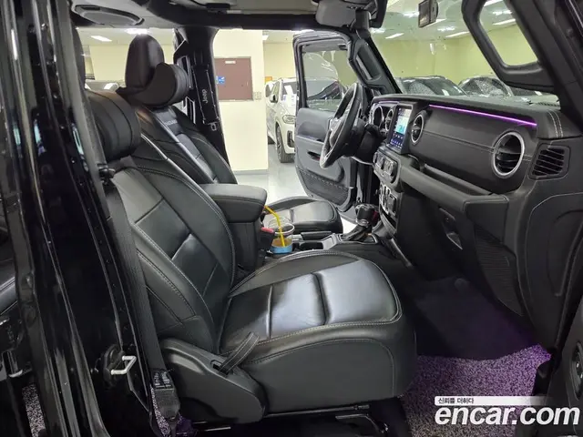 Jeep Wrangler 2021 2.0 автомат (гидро), миниатюра 10