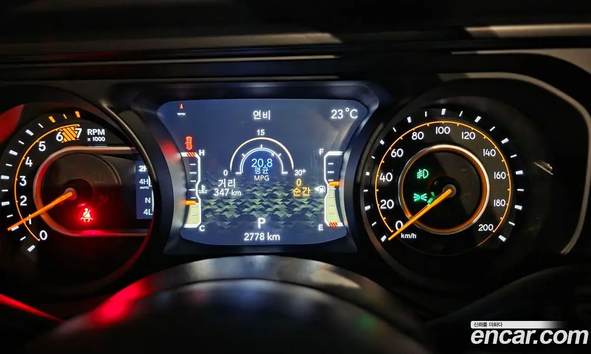 Jeep Wrangler 2025 2.0 автомат (гидро), фото 8 Jeep Wrangler 2025 2.0 автомат (гидро), фото 8