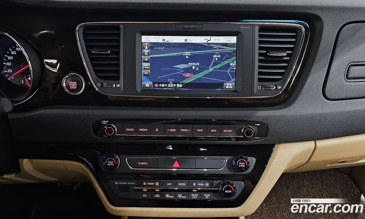 Kia Carnival 2019 2.2 автомат (гидро), фото 12 Kia Carnival 2019 2.2 автомат (гидро), фото 12