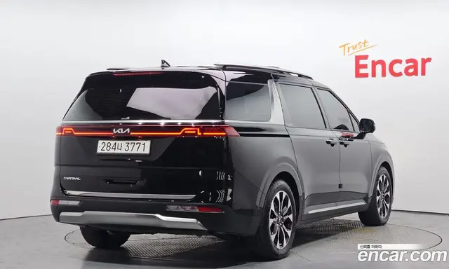 Kia Carnival 2023 2.2 автомат (гидро), миниатюра 2