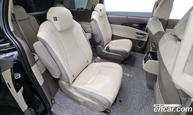 Kia Carnival 2023 2.2 автомат (гидро), миниатюра 11