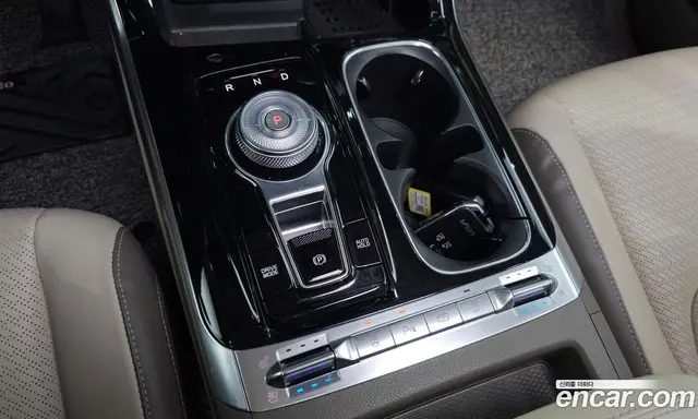 Kia Carnival 2023 2.2 автомат (гидро), миниатюра 9