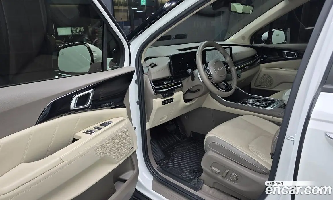 Kia Carnival 2024 1.6 автомат (гидро), фото 10 Kia Carnival 2024 1.6 автомат (гидро), фото 10