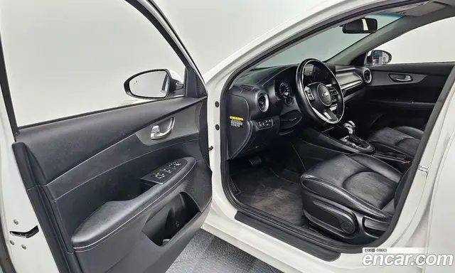 Kia K3 2020 1.6 автомат (гидро), миниатюра 10 Kia K3 2020 1.6 автомат (гидро), миниатюра 10