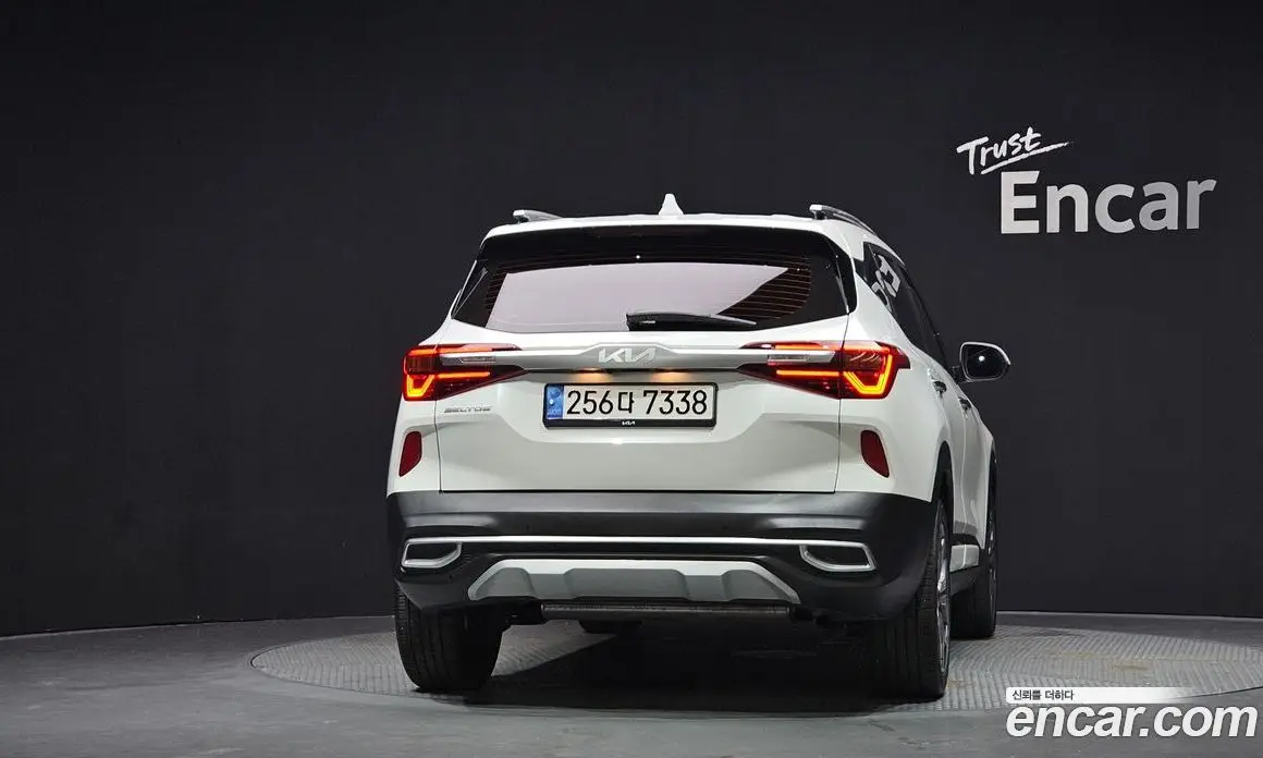 Kia Seltos 2022 1.6 автомат (гидро), фото 4 Kia Seltos 2022 1.6 автомат (гидро), фото 4
