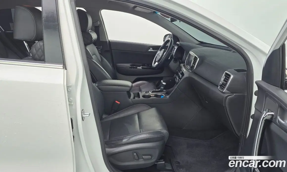 Kia Sportage 2018 2.0 автомат (гидро), фото 11