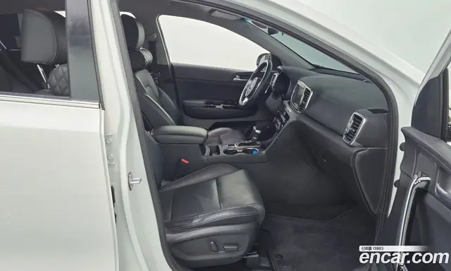Kia Sportage 2018 2.0 автомат (гидро), миниатюра 11