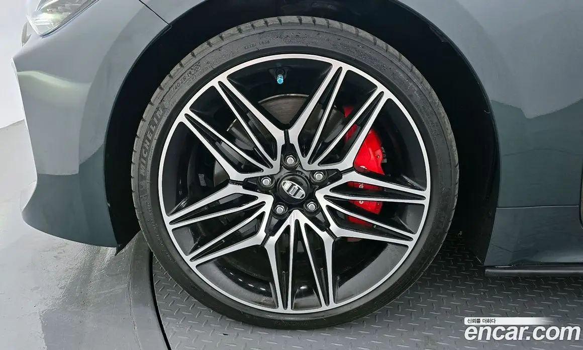 Kia Stinger 2022 3.3 автомат (гидро), фото 5 Kia Stinger 2022 3.3 автомат (гидро), фото 5