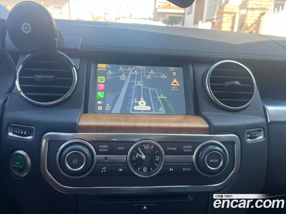 Land Rover Discovery 2014 3.0 автомат (гидро), фото 16 Land Rover Discovery 2014 3.0 автомат (гидро), фото 16