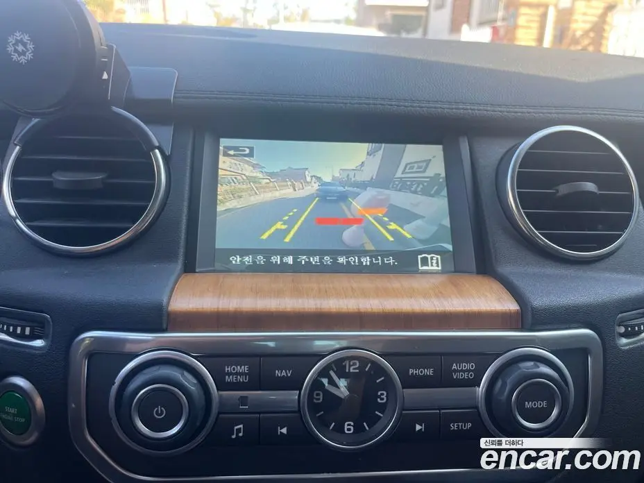 Land Rover Discovery 2014 3.0 автомат (гидро), фото 17 Land Rover Discovery 2014 3.0 автомат (гидро), фото 17