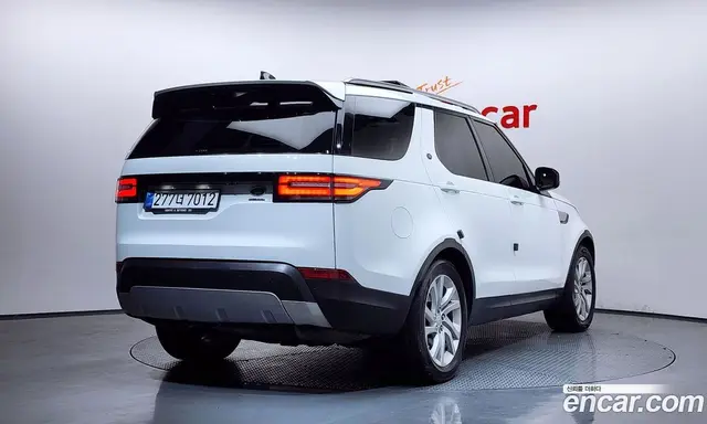 Land Rover Discovery 2018 3.0 автомат (гидро), миниатюра 2