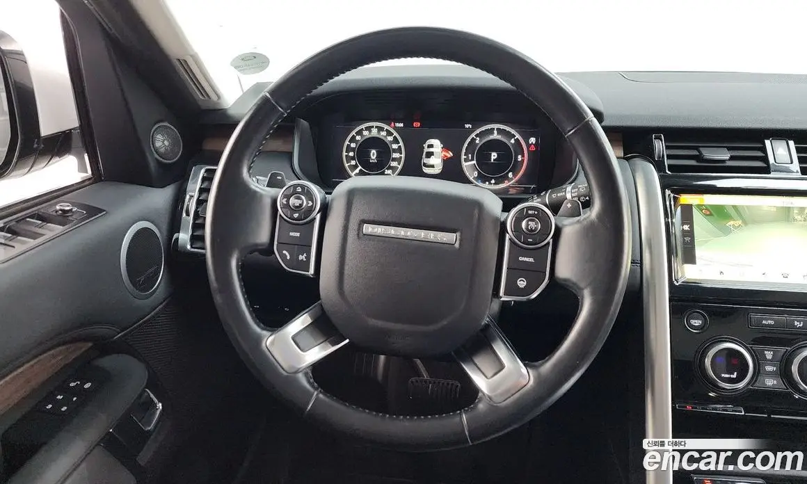 Land Rover Discovery 2018 3.0 автомат (гидро), фото 13