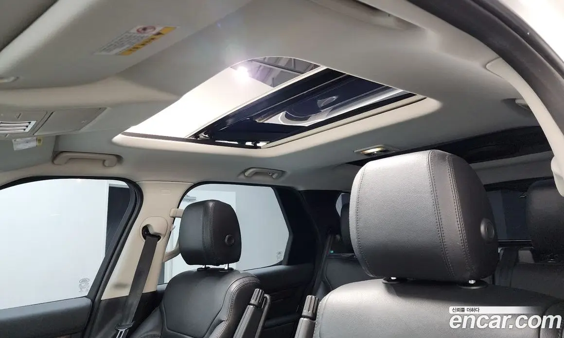 Land Rover Discovery 2018 3.0 автомат (гидро), фото 19