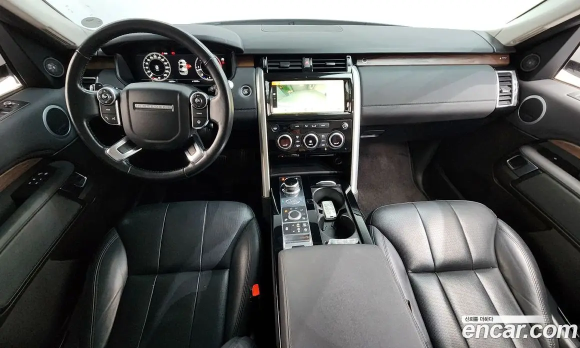 Land Rover Discovery 2018 3.0 автомат (гидро), фото 7