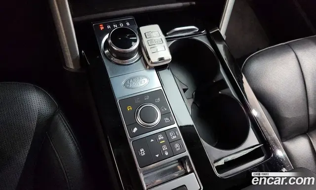 Land Rover Discovery 2018 3.0 автомат (гидро), миниатюра 9