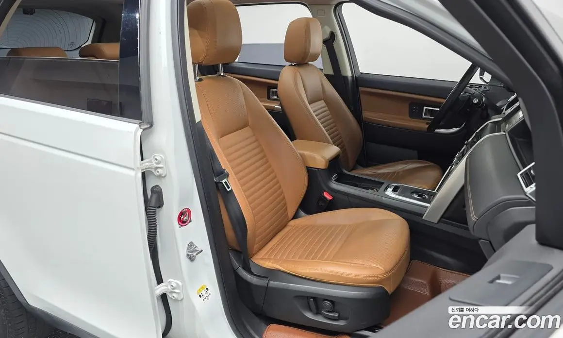 Land Rover Discovery Sport 2018 2.0 автомат (гидро), фото 12