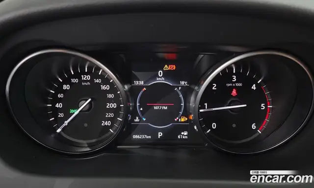 Land Rover Discovery Sport 2018 2.0 автомат (гидро), миниатюра 8