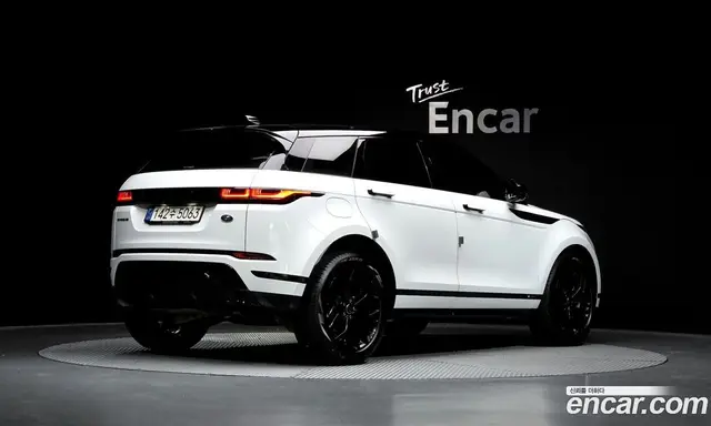 Land Rover Range Rover Evoque 2021 2.0 автомат (гидро), миниатюра 2 Land Rover Range Rover Evoque 2021 2.0 автомат (гидро), миниатюра 2