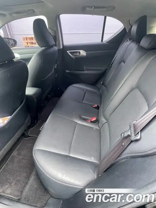 Lexus CT200h 2011 1.8 автомат (гидро), фото 12
