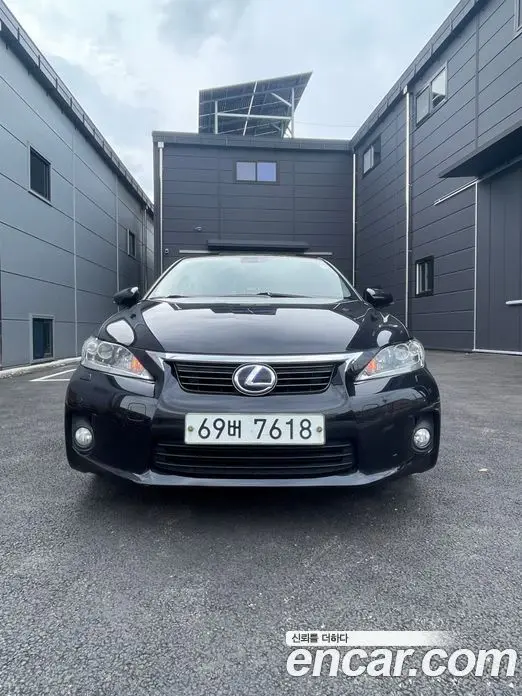 Lexus CT200h 2011 1.8 автомат (гидро), фото 3