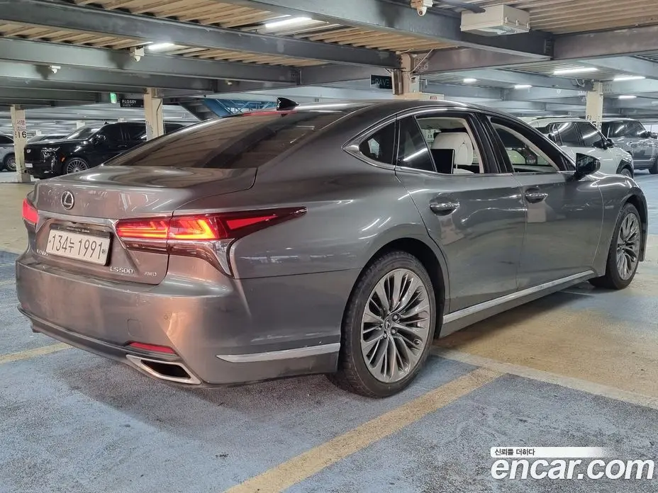Lexus LS 2020 3.4 автомат (гидро), фото 4 Lexus LS 2020 3.4 автомат (гидро), фото 4