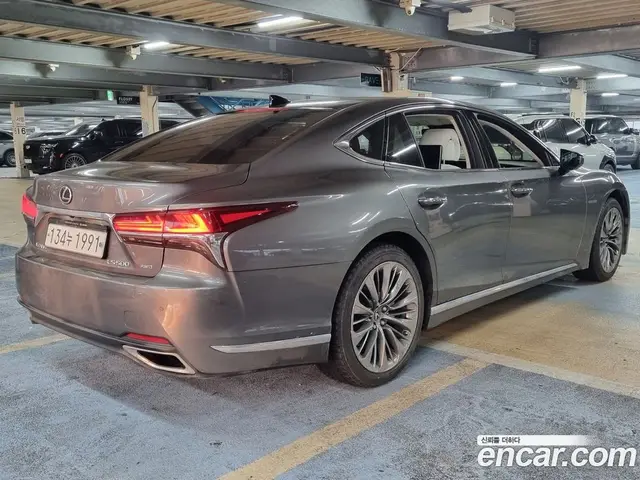 Lexus LS 2020 3.4 автомат (гидро), миниатюра 4 Lexus LS 2020 3.4 автомат (гидро), миниатюра 4